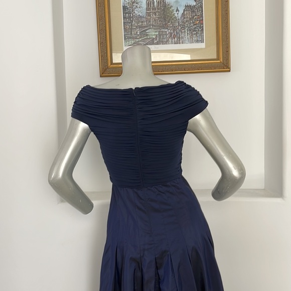 TADASHI Collection Ruched Taffeta Gown Navy Blue Size 2 - Picture 7 of 13